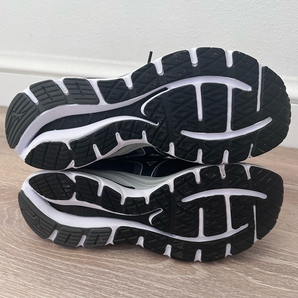 Mizuno‎ Wave Mirari 4 Shoes Size W 10 Like New! See pictures. Hardly wore! - Picture 8 of 8